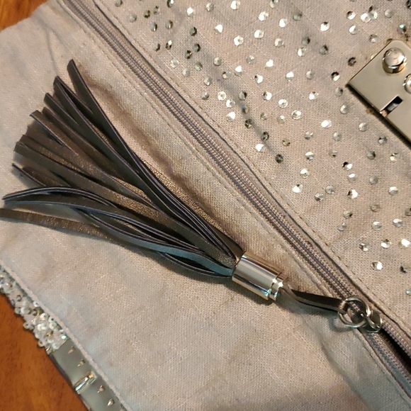 🤎The Limited🤎Khaki, cross-body with sequins. - Picture 8 of 13